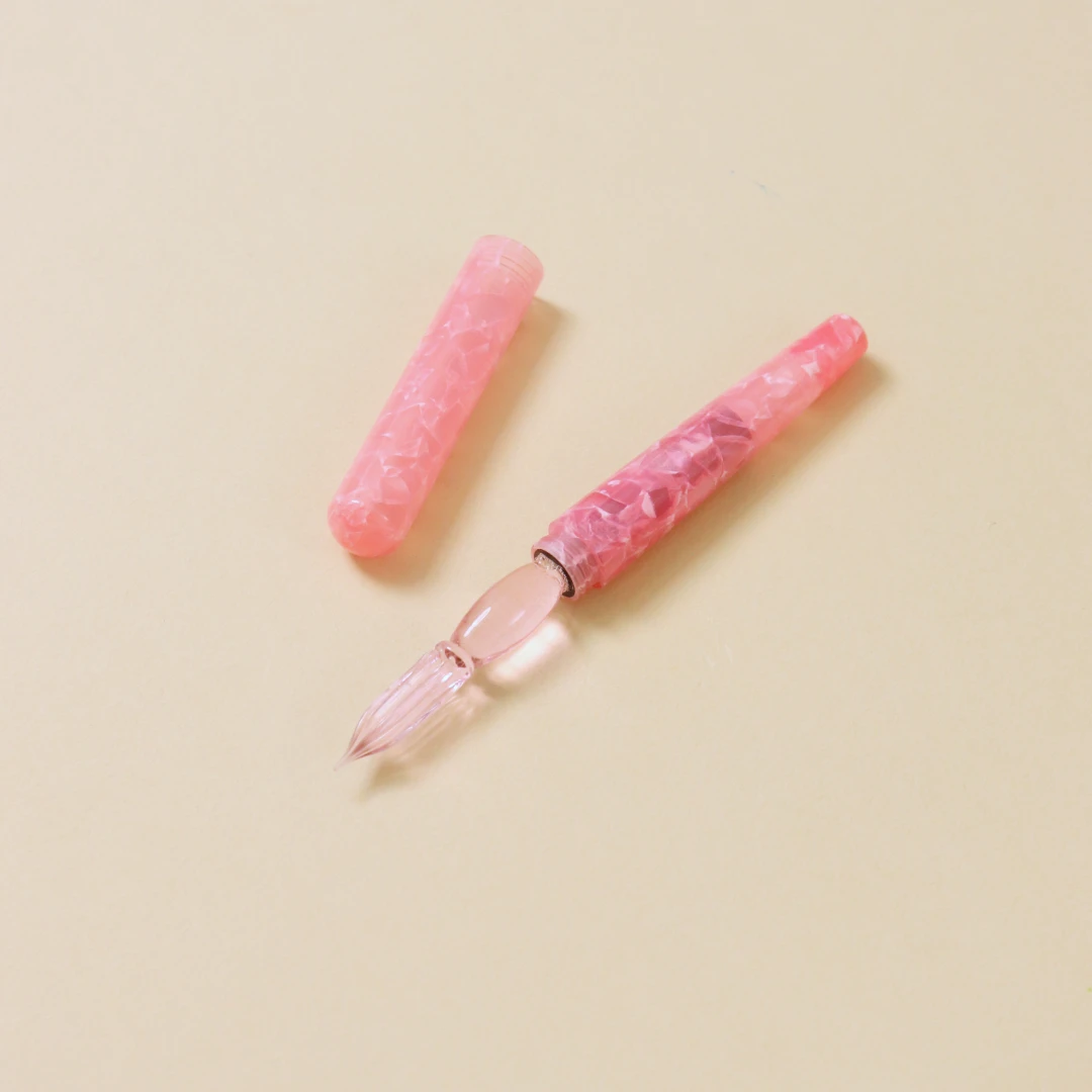 玻璃蘸水笔一支