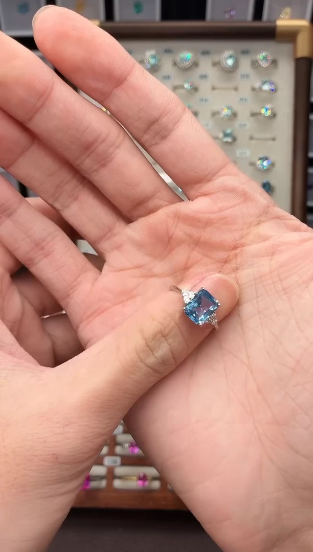 银S925镶嵌戒指海蓝宝石1888