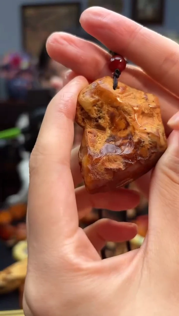 琥珀颈饰未镶嵌吊坠