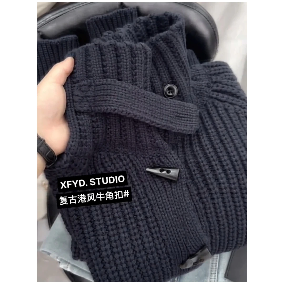 景倩妮复古牛角扣粗线高领毛衣2025秋冬新款遮肉显瘦百搭气质上衣