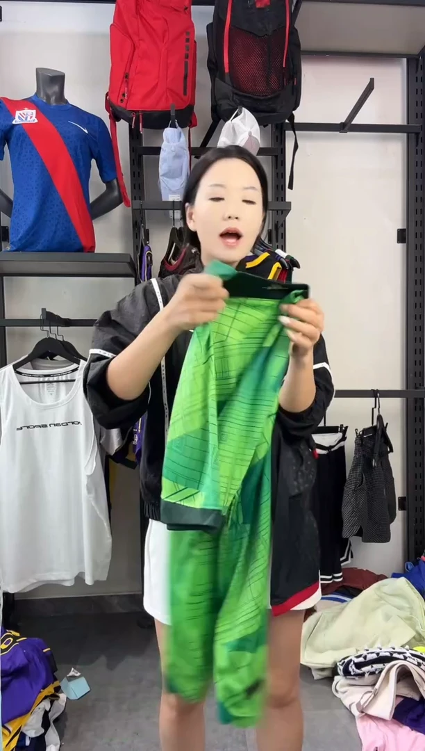 133编码 瑕疵款直播间过款为准 尺码XL