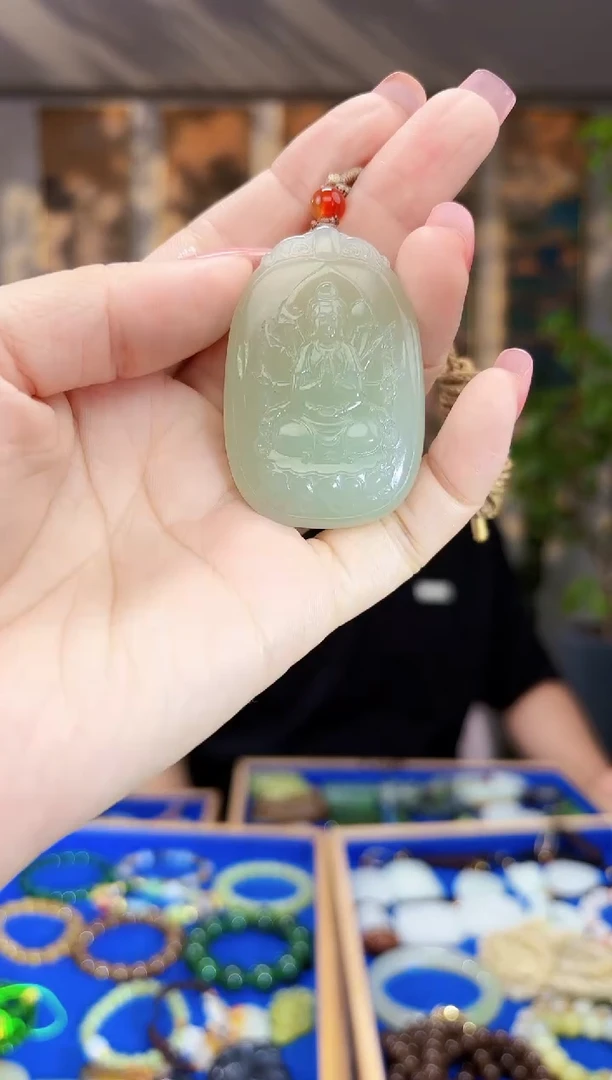 和田玉未镶嵌挂件拍一发一