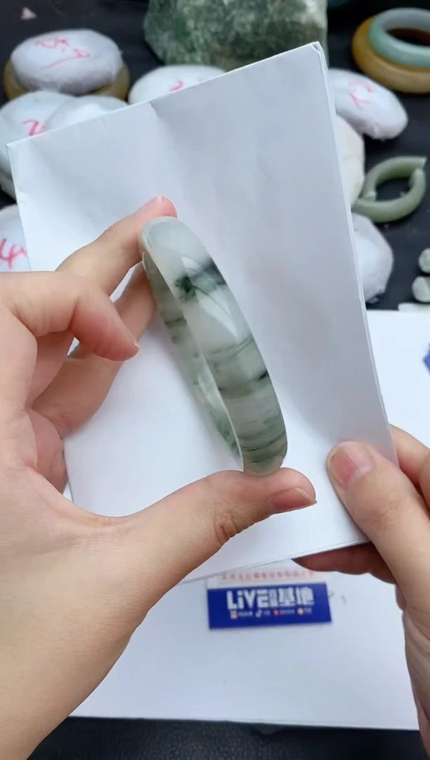 未镶嵌手镯石英质玉197+58/59