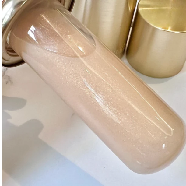 金颜亮彩的面部精华
