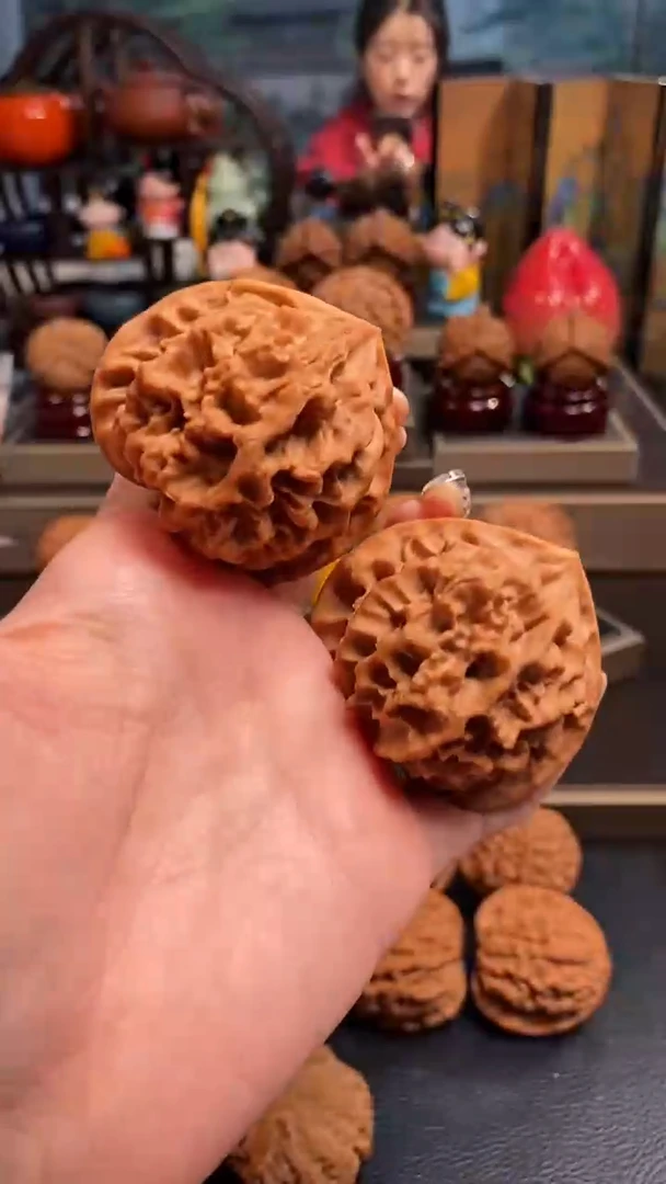 【闪购商品】文玩核桃把件H625帝王51