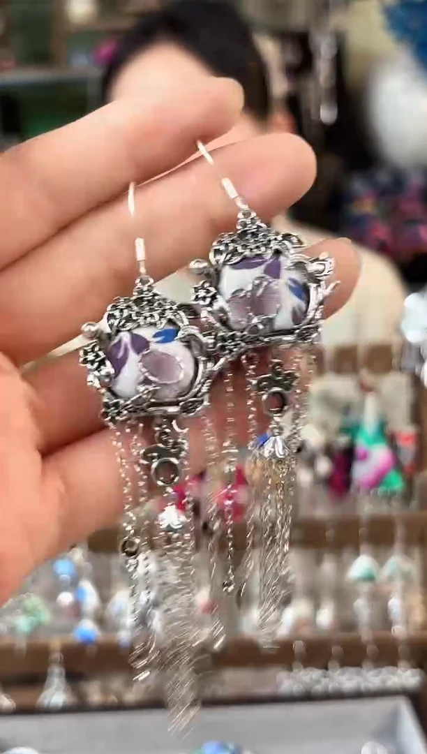 彩云南阁非遗老绣苗银饰品601