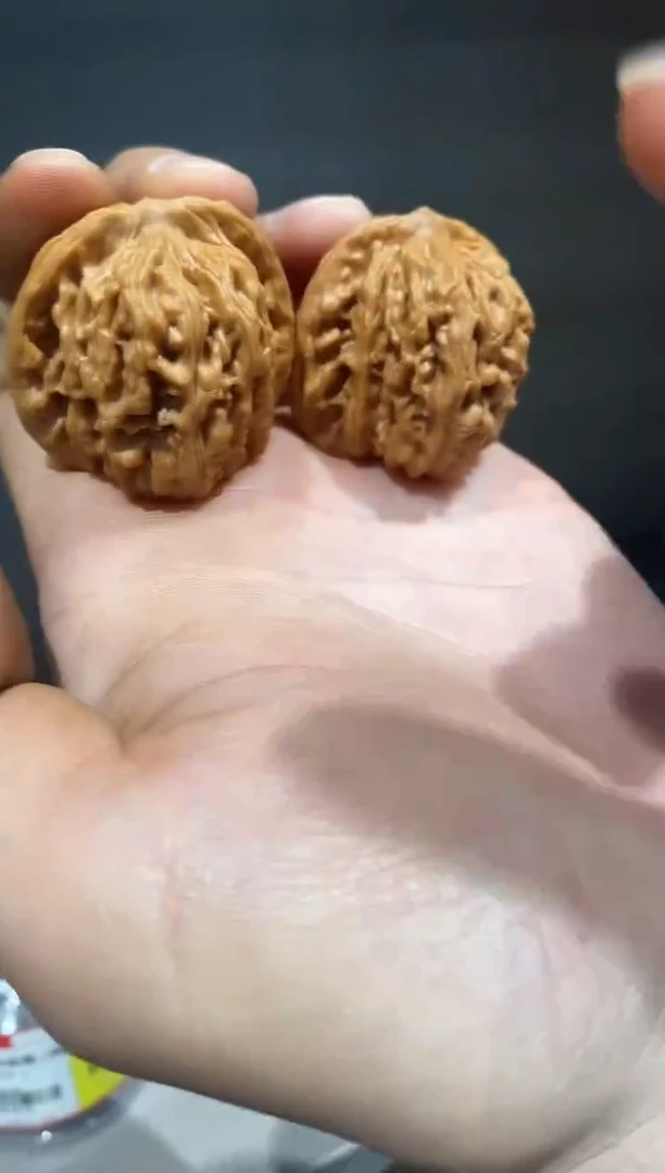 文玩核桃把件微修汉高楼38-39
