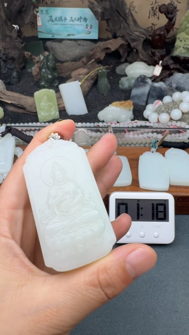 和田玉未镶嵌颈饰2