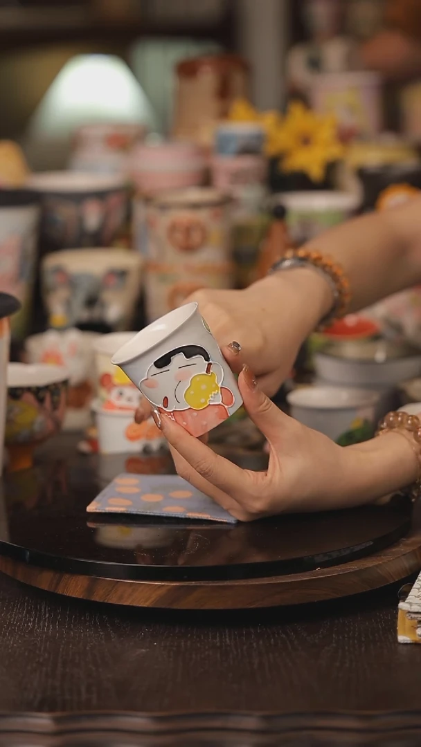 摆件景德镇釉下彩绘设计师款式陶瓷