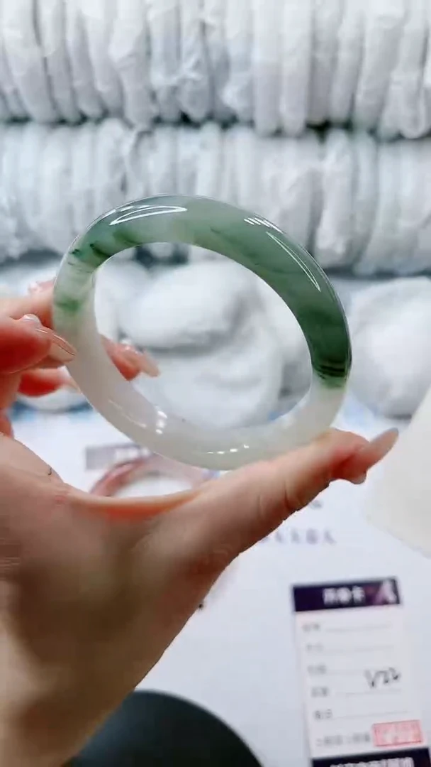 【闪购商品】石英质玉手镯未镶嵌多样性发货V22