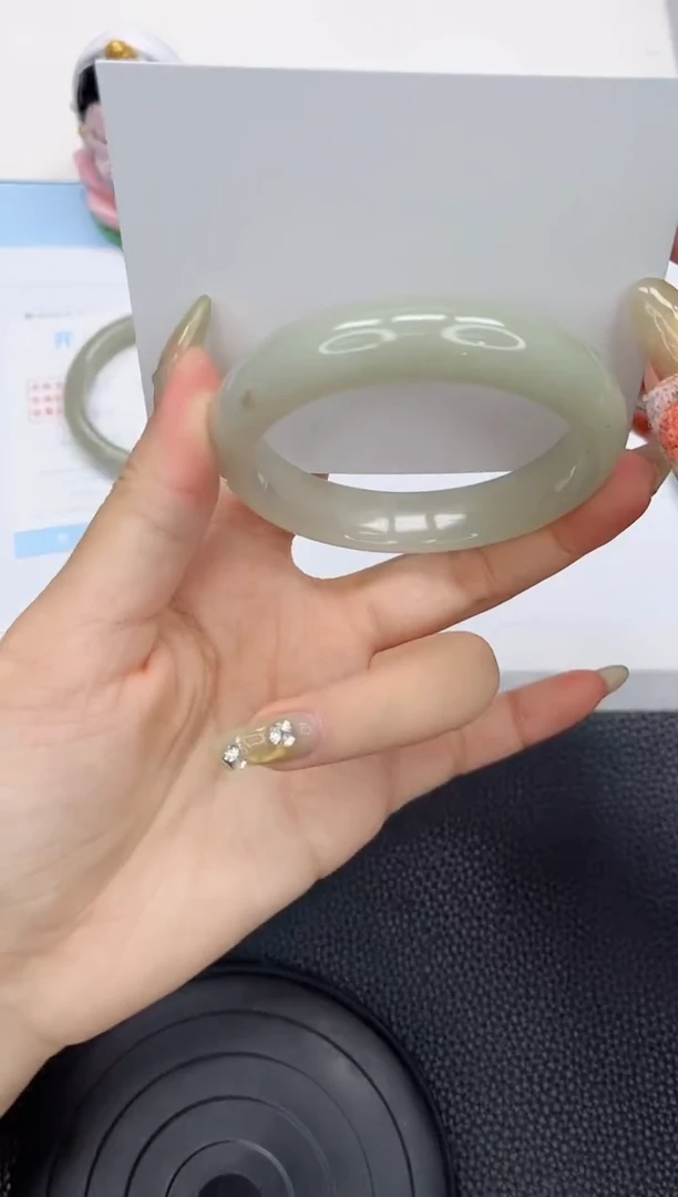 石英质玉手镯未镶嵌56-53.6