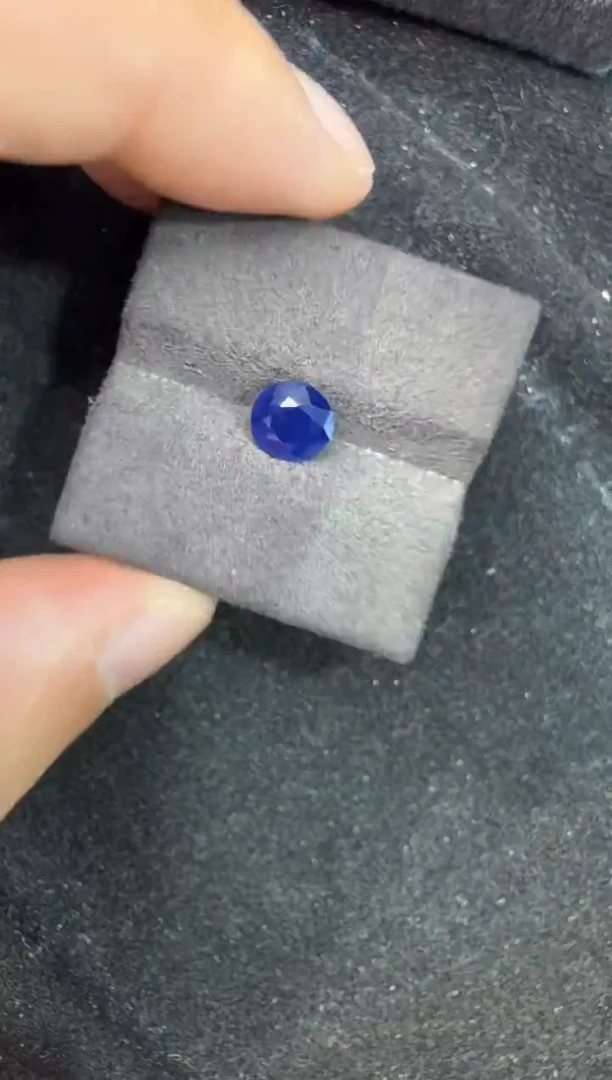 未镶嵌定制定制蓝宝石1.56克拉天然皇家蓝国际证书斯里兰卡