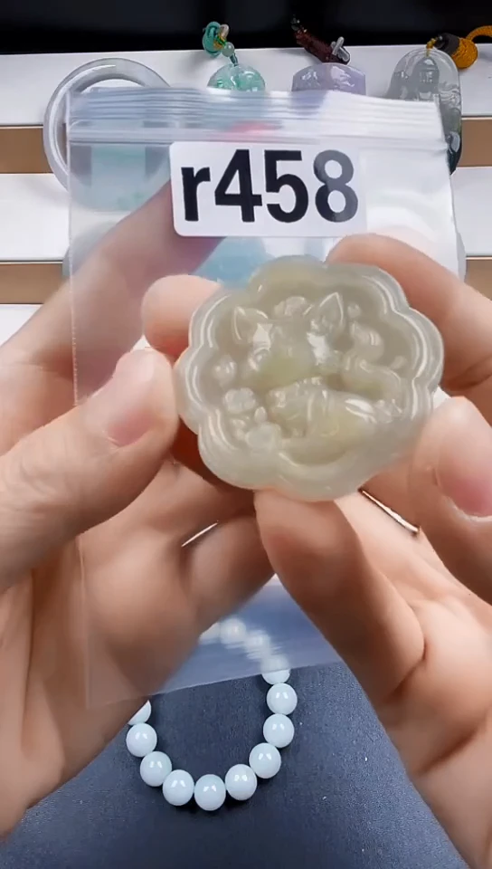 颈饰未镶嵌翡翠天然翡翠吊坠挂件