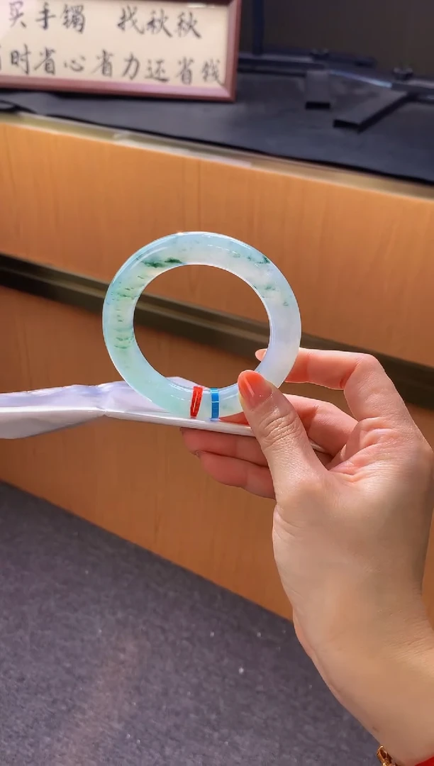 未镶嵌手镯翡翠-N300 圈口56.4 全款20万 定金2万