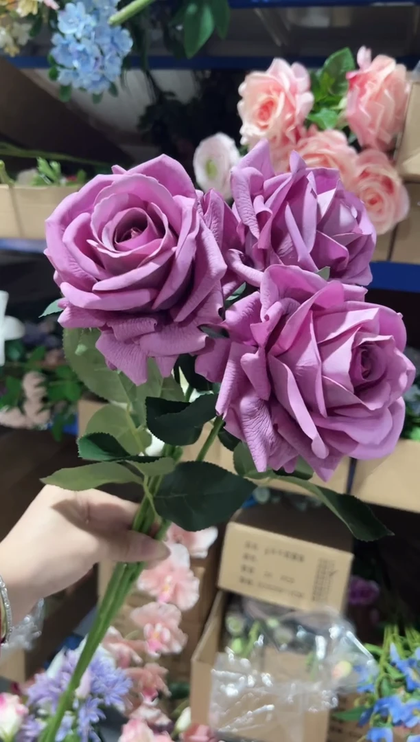 3枝紫灰色手感保湿卡尔玫瑰