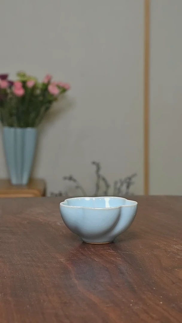天青釉 梅花杯 微瑕 朱家汝窑款 40ml