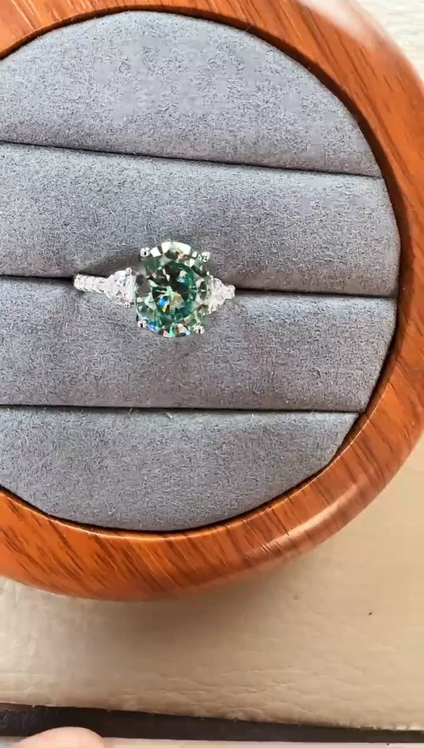 主播定制链接 绿色戒指3ct 定制圈口