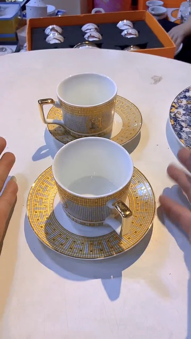 杯鸿辉家品牌瓷器，京东包邮！