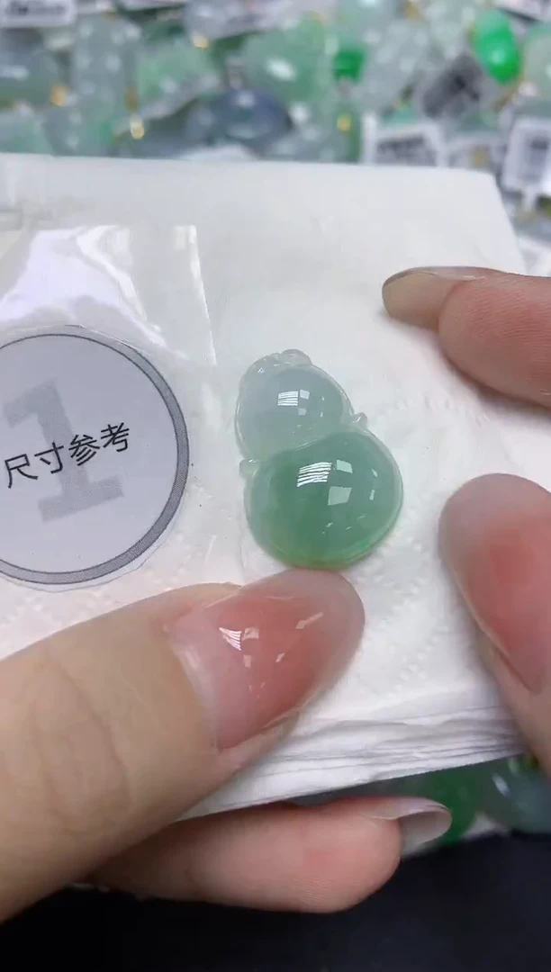 颈饰未镶嵌翡翠天然缅甸翡翠A货百元以上9元证书费自理