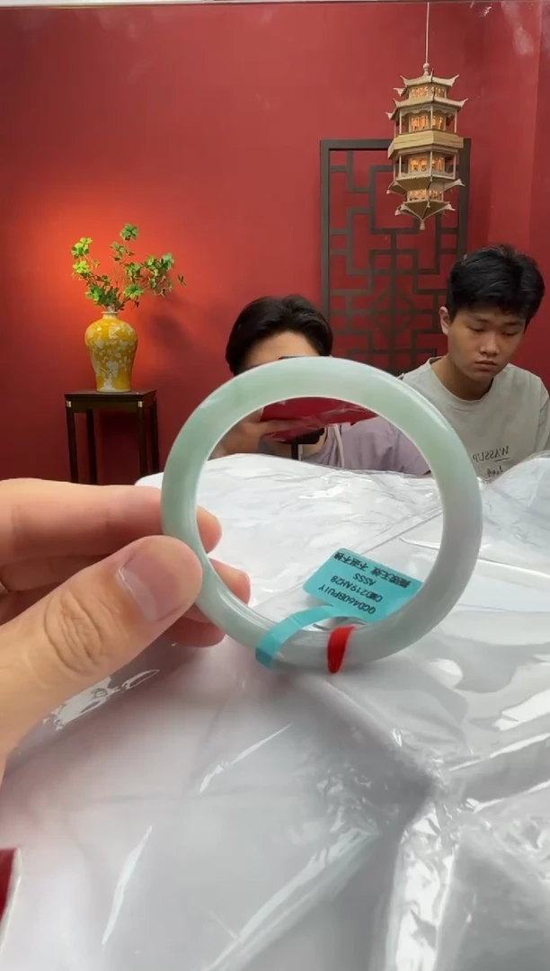 未镶嵌手镯（圆镯）翡翠翡翠手镯4