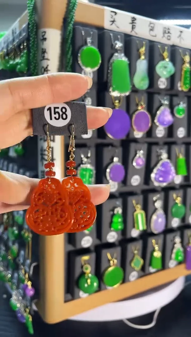 【闪购商品】翡翠耳饰银S925镶嵌158...