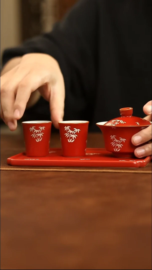 盖碗+长盘+两个闻香杯