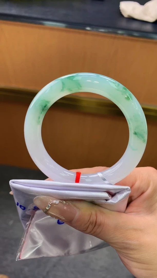 未镶嵌手镯翡翠-F186-圆条55.9-全款27万-定金2万