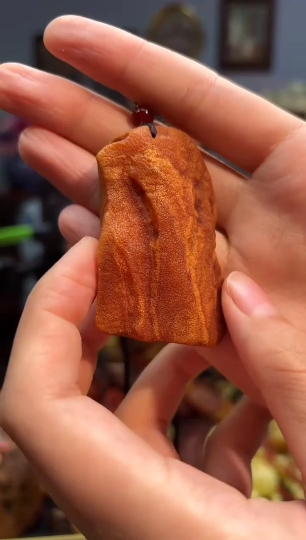 琥珀颈饰未镶嵌吊坠