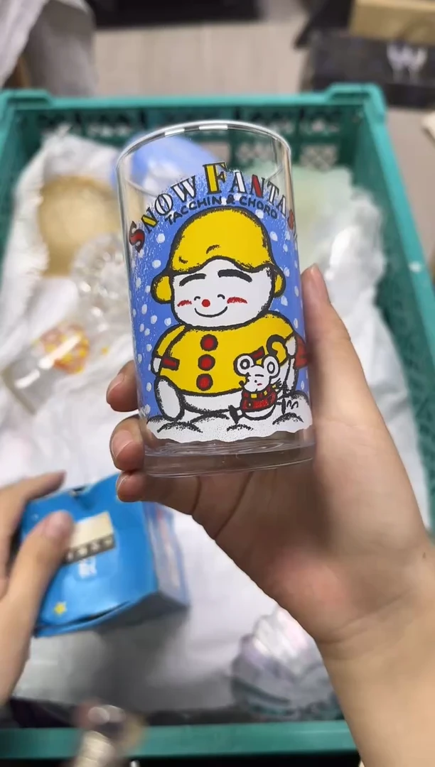 手工艺品玻璃是****吖033