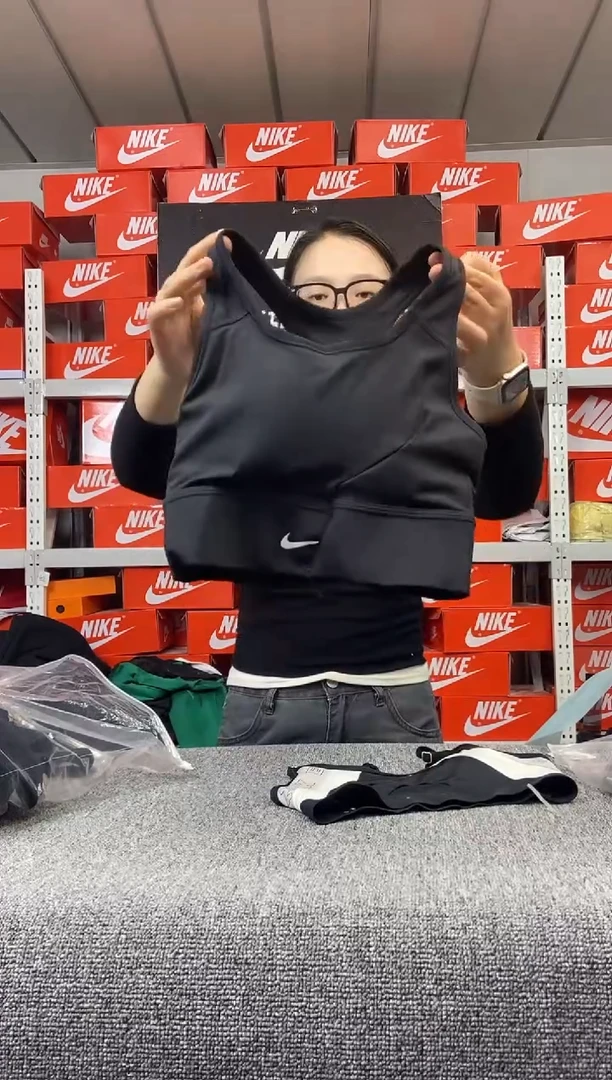 757编码 瑕疵直播间过款 两个美背
