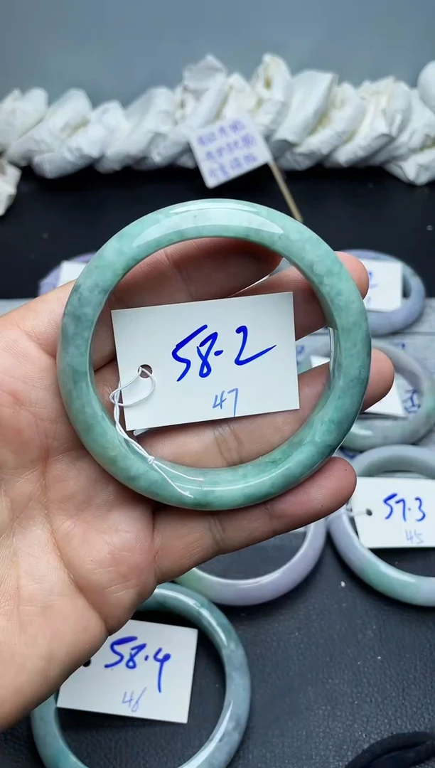 未镶嵌手镯翡翠47