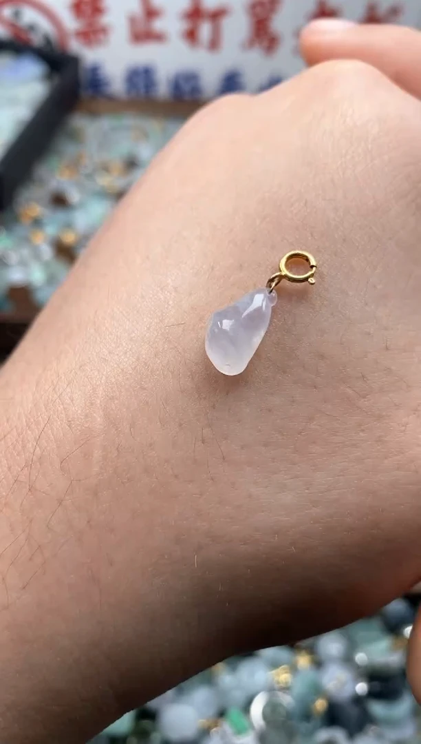 【闪购商品】翡翠颈饰未镶嵌哥哥