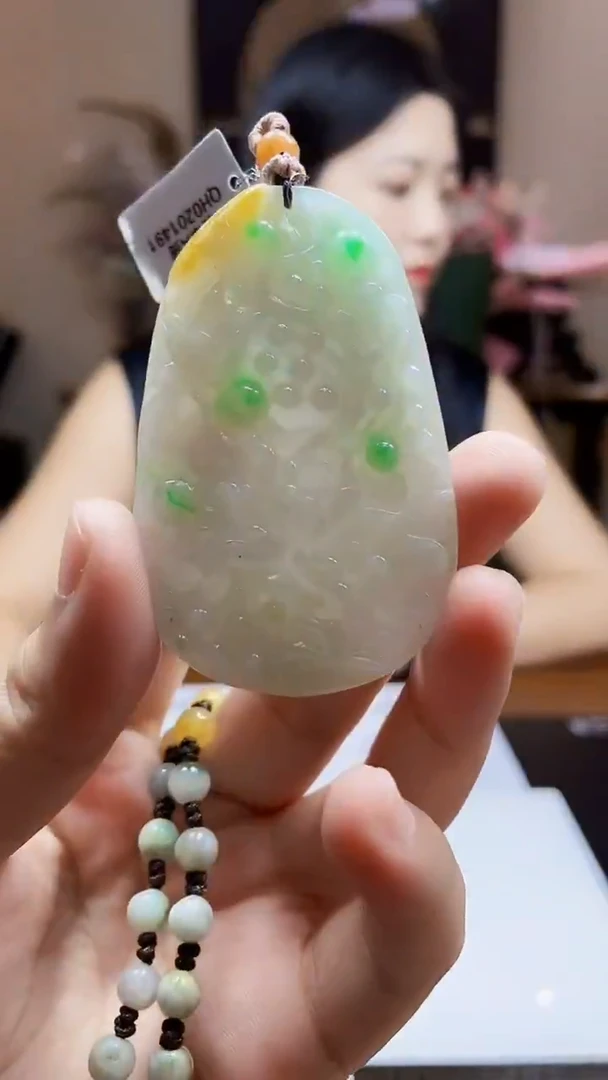 未镶嵌定制翡翠吊坠56