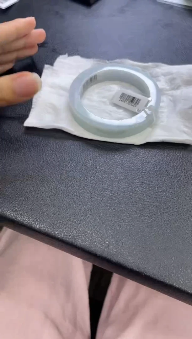 未镶嵌手镯定制翡翠琪*宝手镯