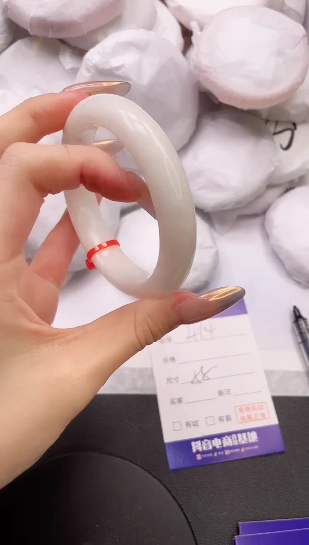 【闪购商品】和田玉手镯未镶嵌6K414-58