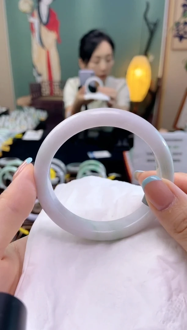 翡翠手镯未镶嵌58.5圈口t