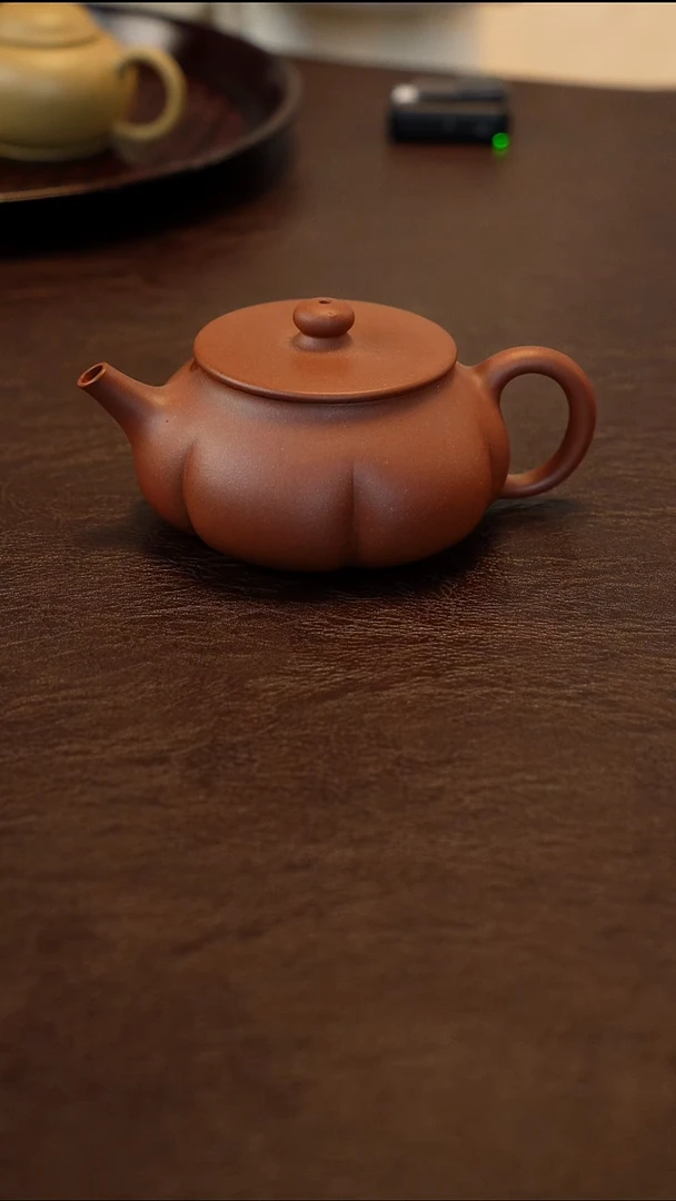 茶壶紫砂紫泥花语
