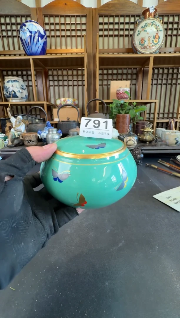 摆件  注意：回流商品，默认有瑕，不退不换。