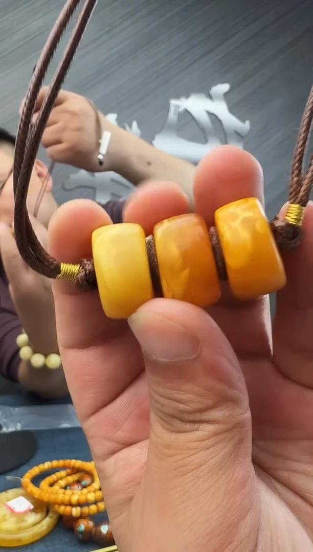 蜜蜡未镶嵌珠宝奇石假一罚十12，多样性发其一