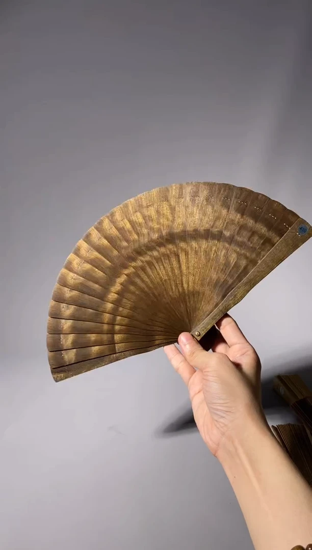 金丝楠不**措410号18cm乌木金丝楠小叶桢楠扇子