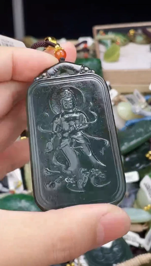 颈饰未镶嵌和田玉1