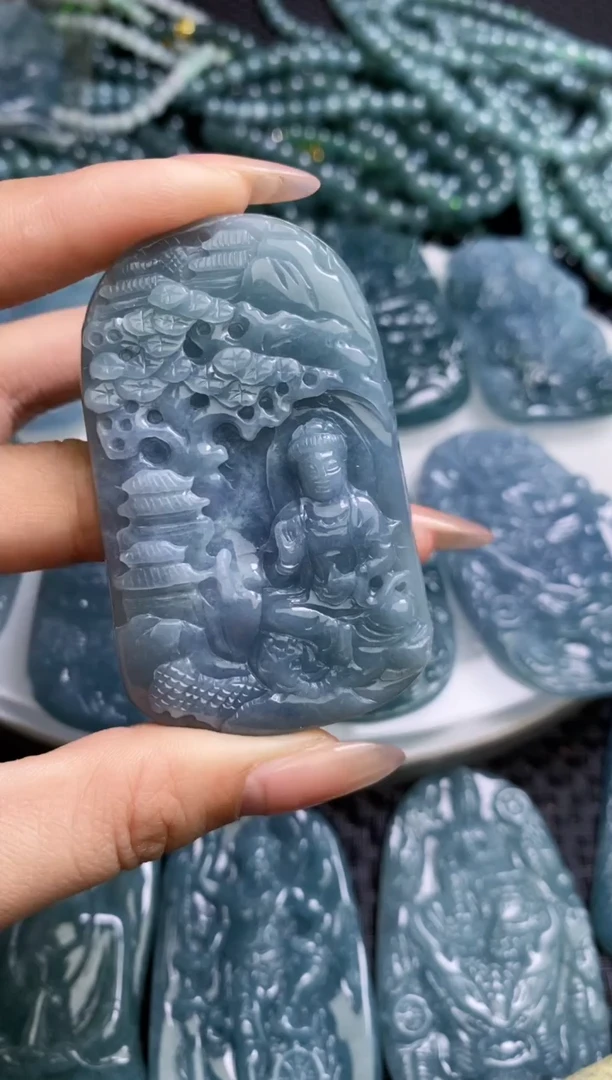 【闪购商品】翡翠颈饰未镶嵌