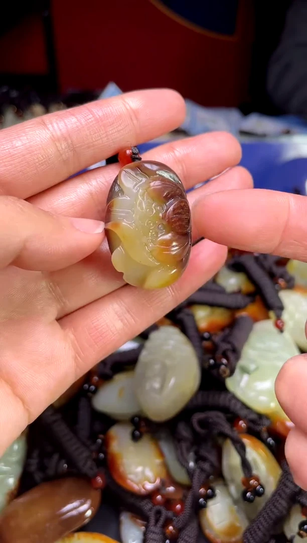 【闪购商品】和田玉颈饰未镶嵌1