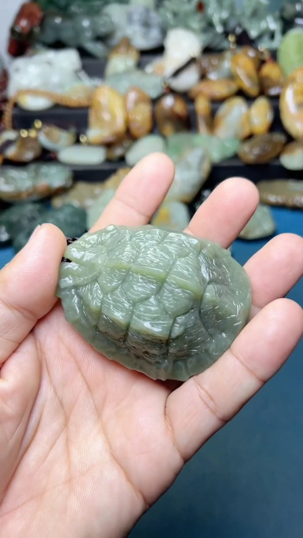 未镶嵌和田玉把件-