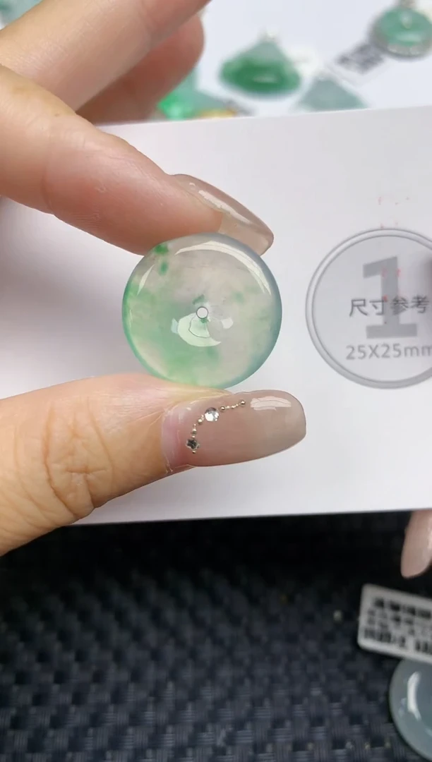 颈饰未镶嵌翡翠天然缅甸A货翡翠百元以上9元证书费自理