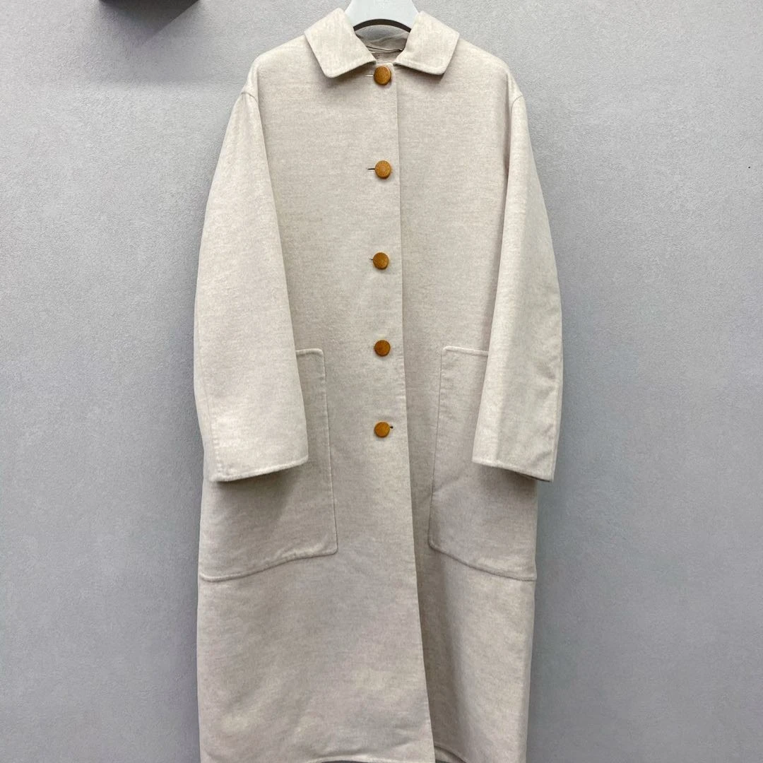 全新未使用 Hermes/爱马仕 燕麦色羊绒大衣/尺码34/LH009788