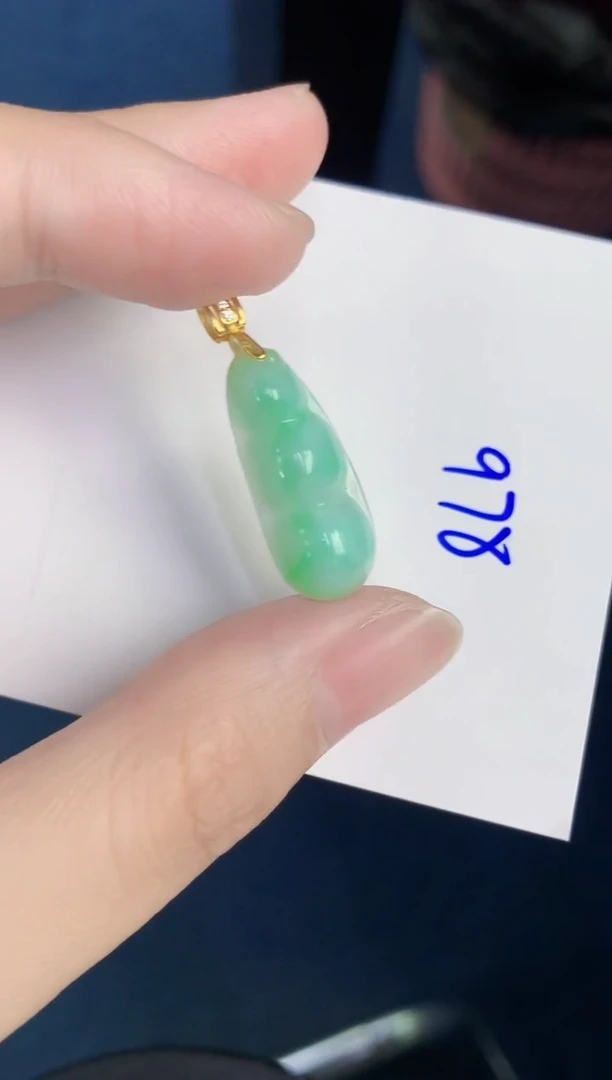 颈饰未镶嵌翡翠天然翡翠缅甸A货