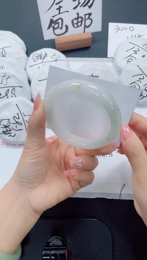 未镶嵌手镯石英质玉32-60.4