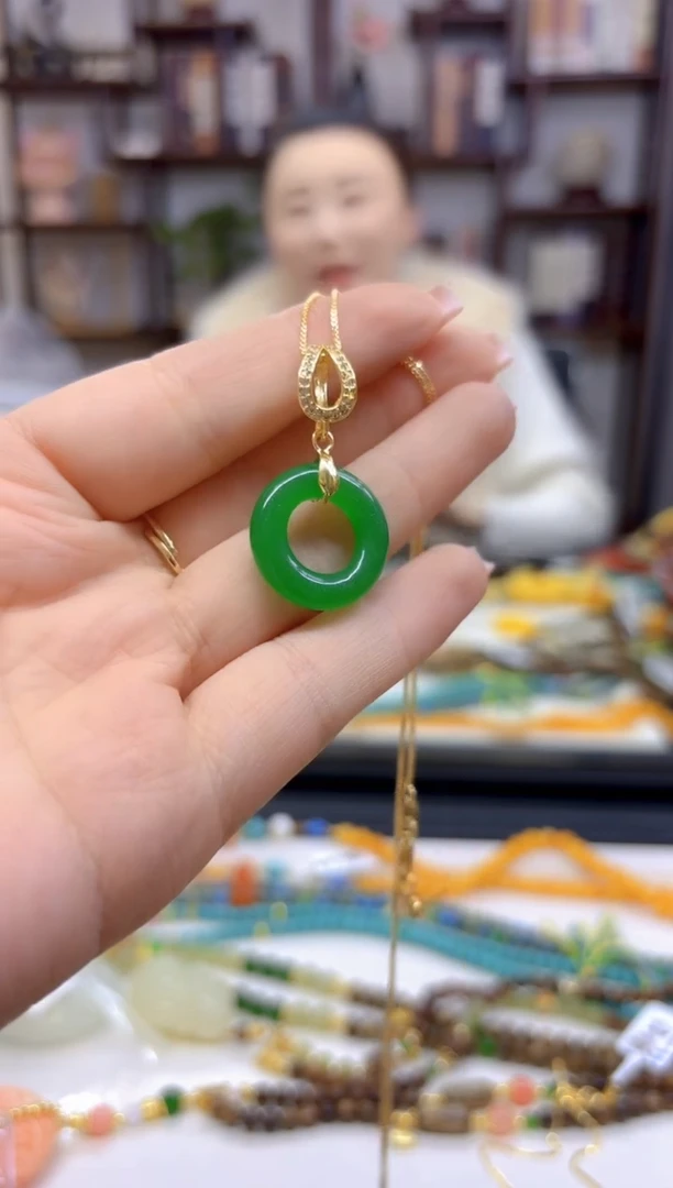 【闪购商品】翡翠吊坠(赠链)银S925镀金镶嵌D157