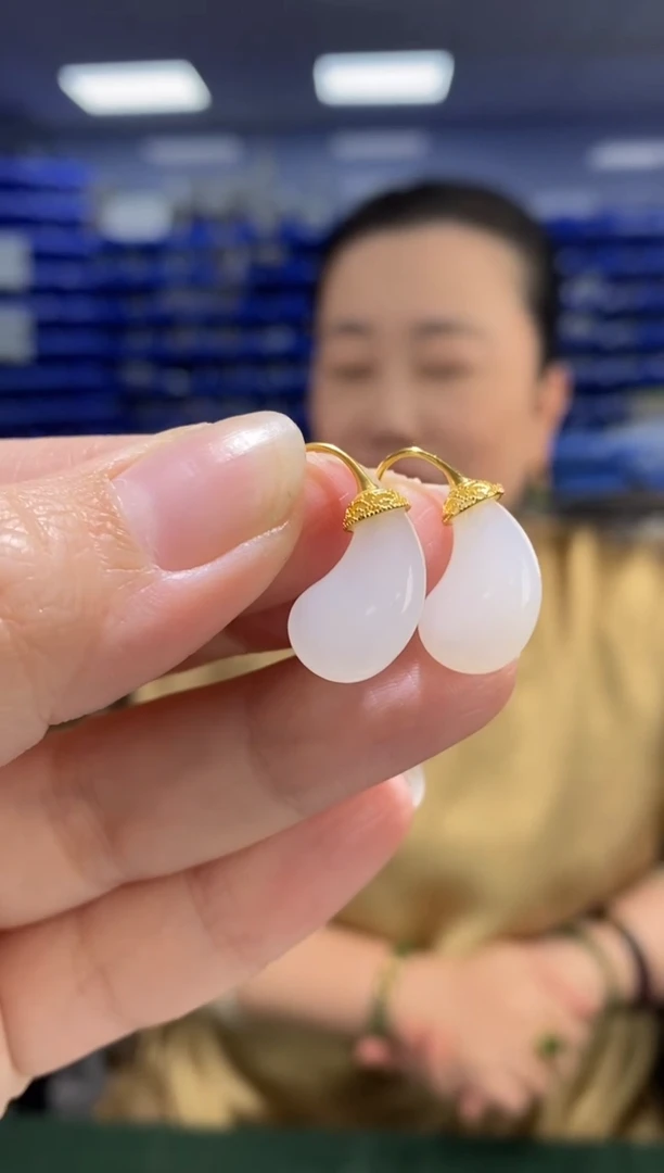 银S925镶嵌和田玉耳饰EZ5594